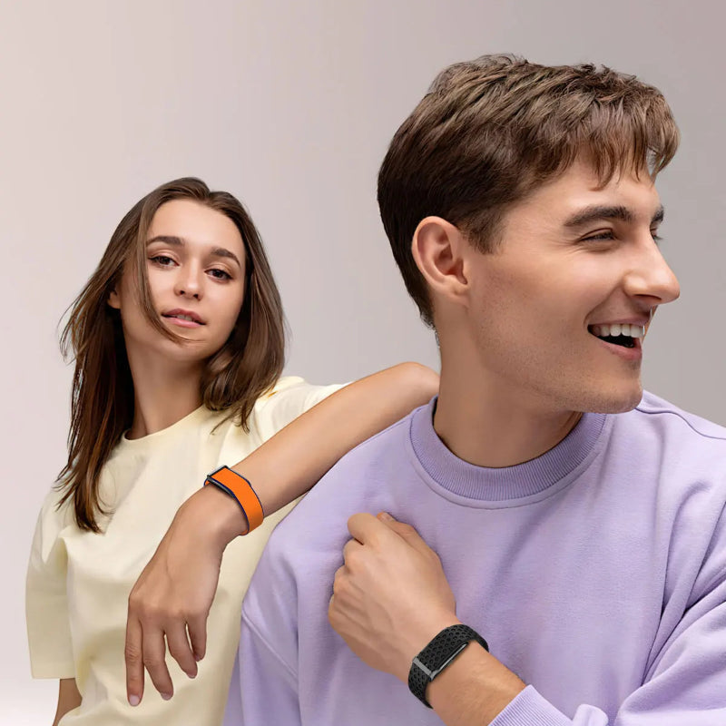 Couple wearing their Smart Sleep Band from Restora Dream