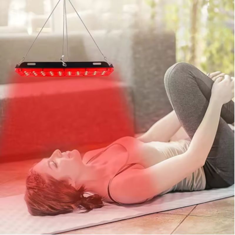 Compact red light therapy device with multiple intensity settings
