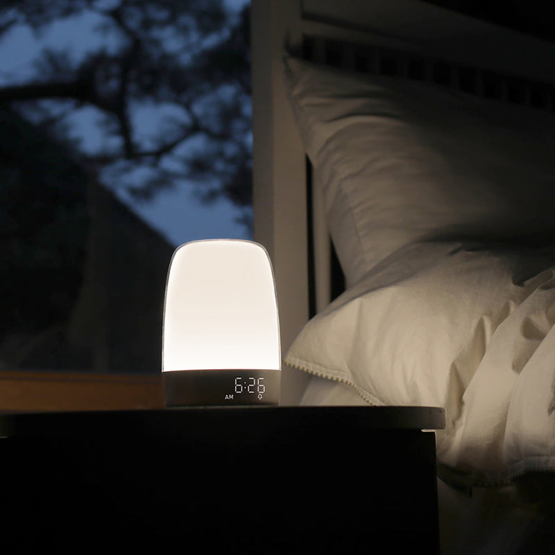 Sunrise alarm clock for a natural wake-up and peaceful sleep